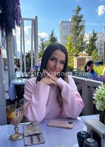 Василиса, Г. Химки